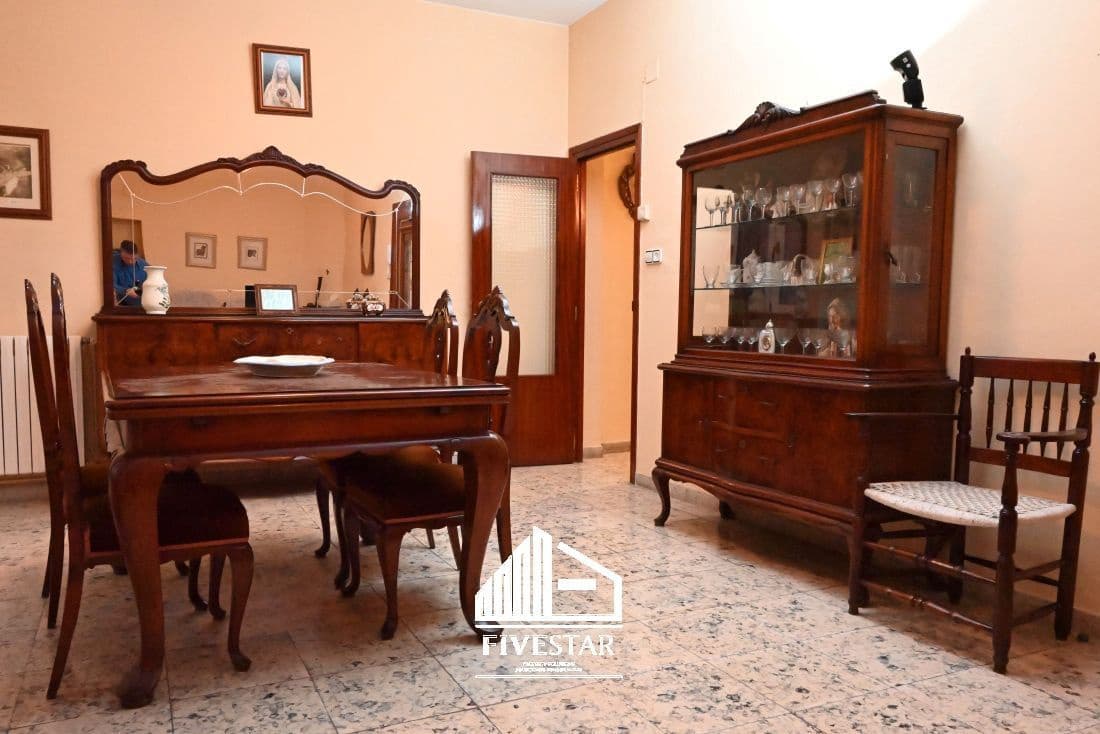 3 soveværelse Semi-Rækkehus til salg i Castello de la Ribera - € 180.000 (Ref: 8198017)