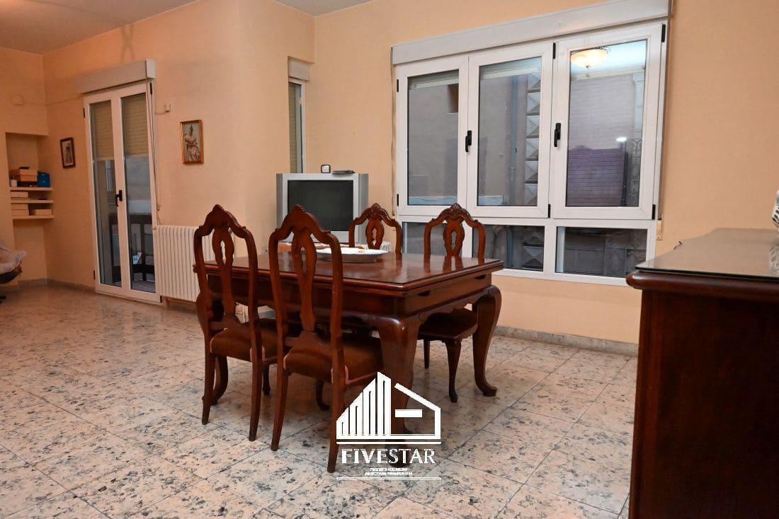 3 soveværelse Semi-Rækkehus til salg i Castello de la Ribera - € 180.000 (Ref: 8198017)