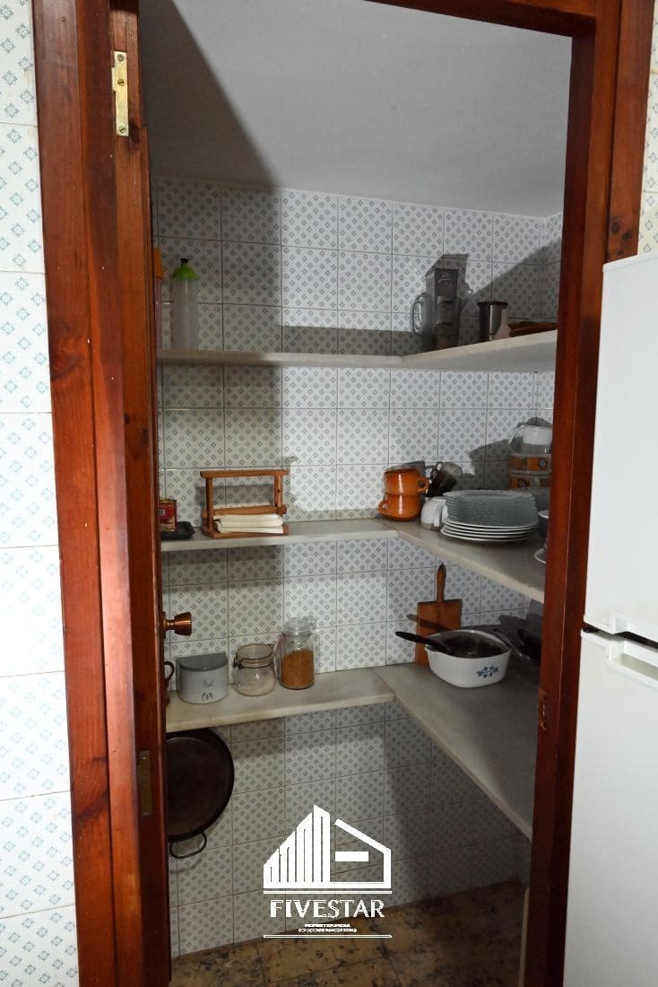 3 soveværelse Semi-Rækkehus til salg i Castello de la Ribera - € 180.000 (Ref: 8198017)