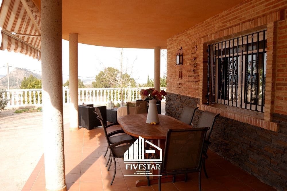 6 soveværelse Villa til salg i Genoves med swimmingpool garage - € 385.000 (Ref: 8253126)