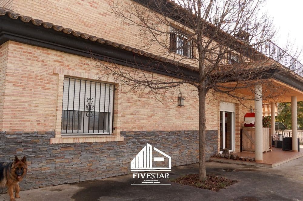 6 soveværelse Villa til salg i Genoves med swimmingpool garage - € 385.000 (Ref: 8253126)