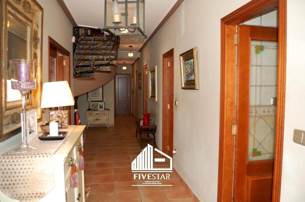 6 soveværelse Villa til salg i Genoves med swimmingpool garage - € 385.000 (Ref: 8253126)