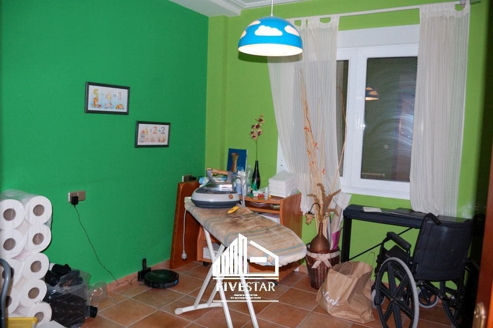 6 soveværelse Villa til salg i Genoves med swimmingpool garage - € 385.000 (Ref: 8253126)