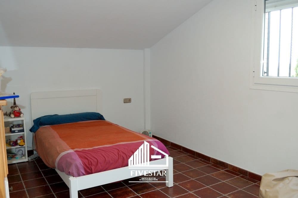 6 soveværelse Villa til salg i Genoves med swimmingpool garage - € 385.000 (Ref: 8253126)