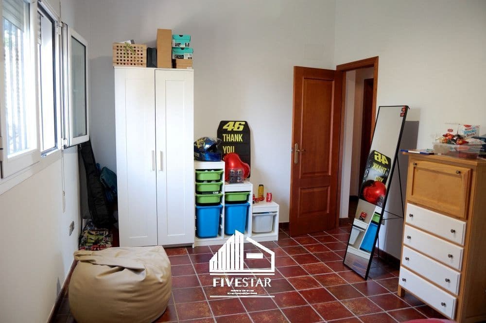 6 soveværelse Villa til salg i Genoves med swimmingpool garage - € 385.000 (Ref: 8253126)