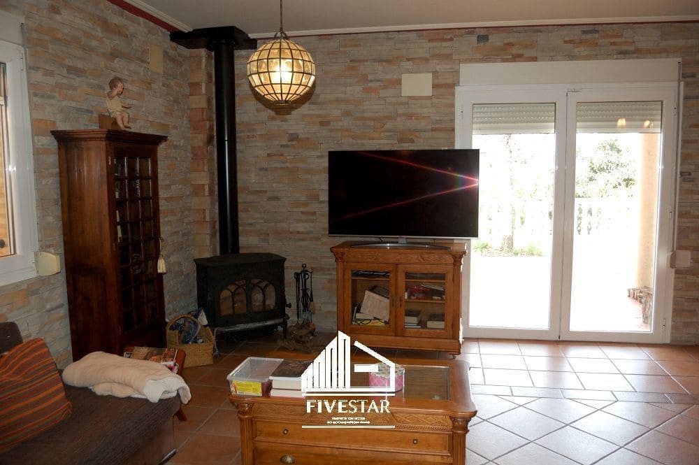 6 soveværelse Villa til salg i Genoves med swimmingpool garage - € 385.000 (Ref: 8253126)