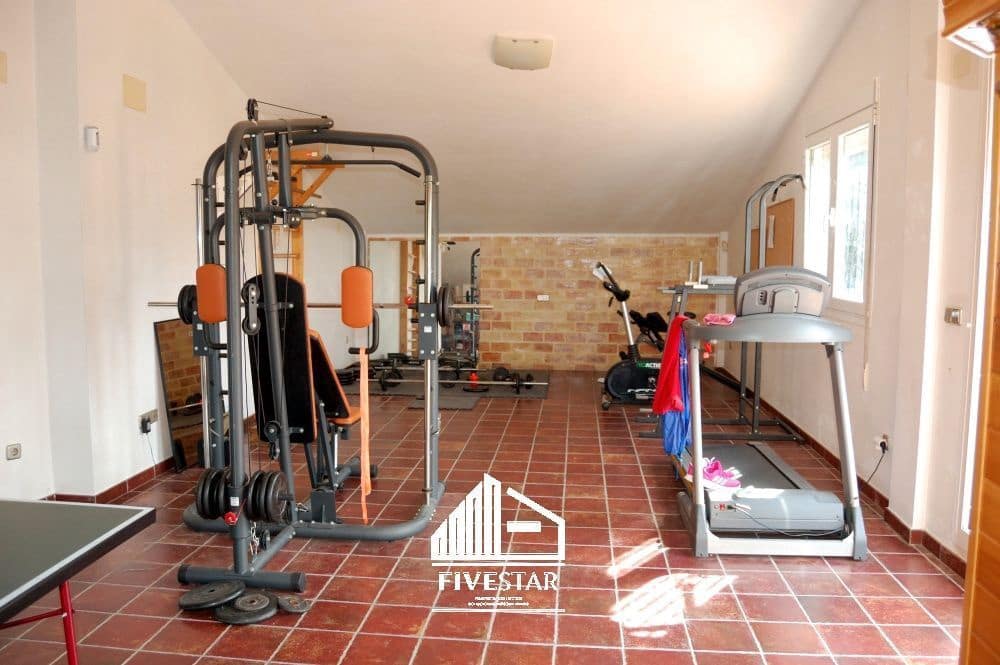 6 soveværelse Villa til salg i Genoves med swimmingpool garage - € 385.000 (Ref: 8253126)