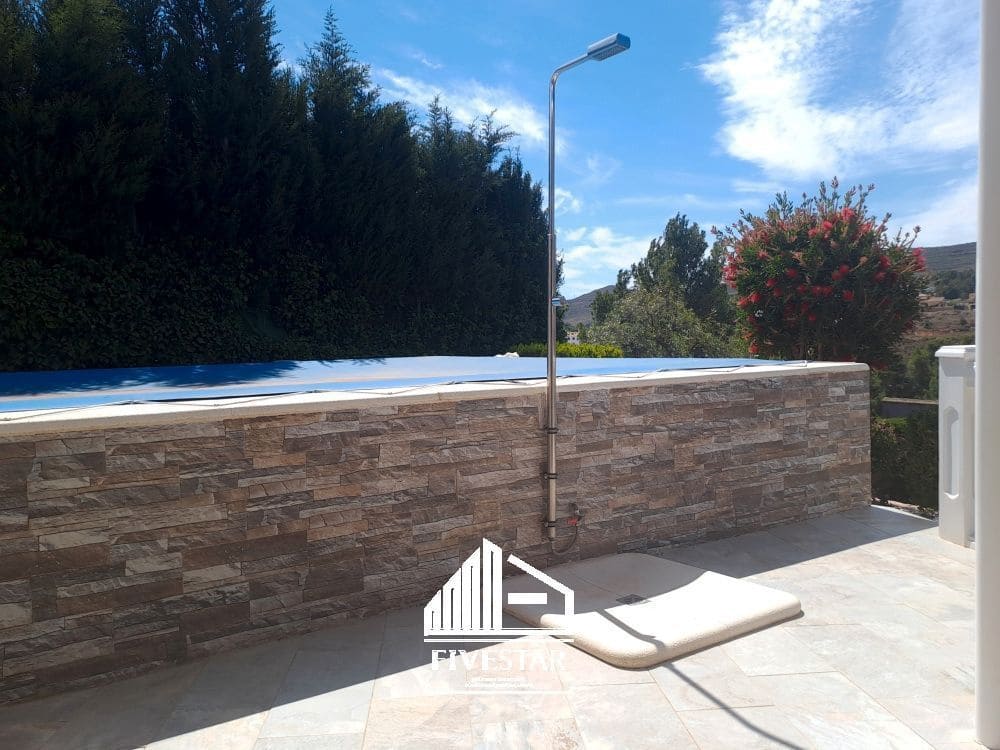 4 soveværelse Villa til salg i Turis med swimmingpool garage - € 315.000 (Ref: 8307841)