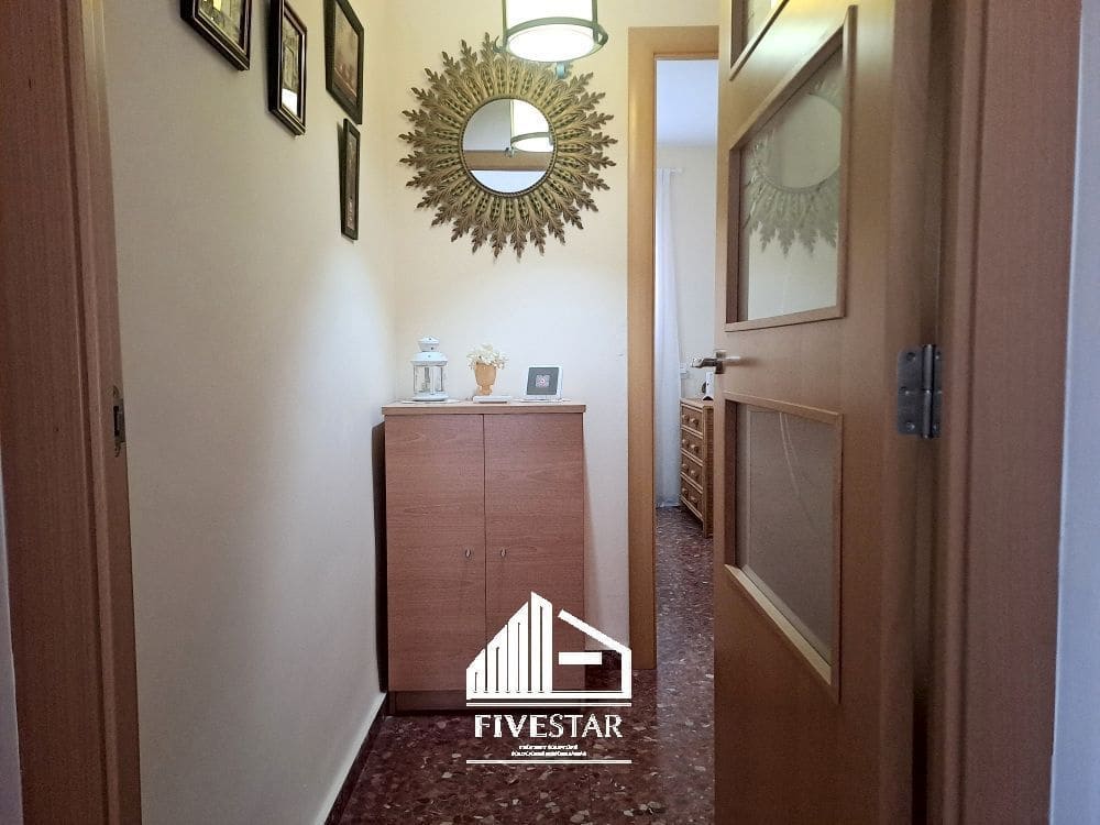 4 soveværelse Villa til salg i Turis med swimmingpool garage - € 315.000 (Ref: 8307841)