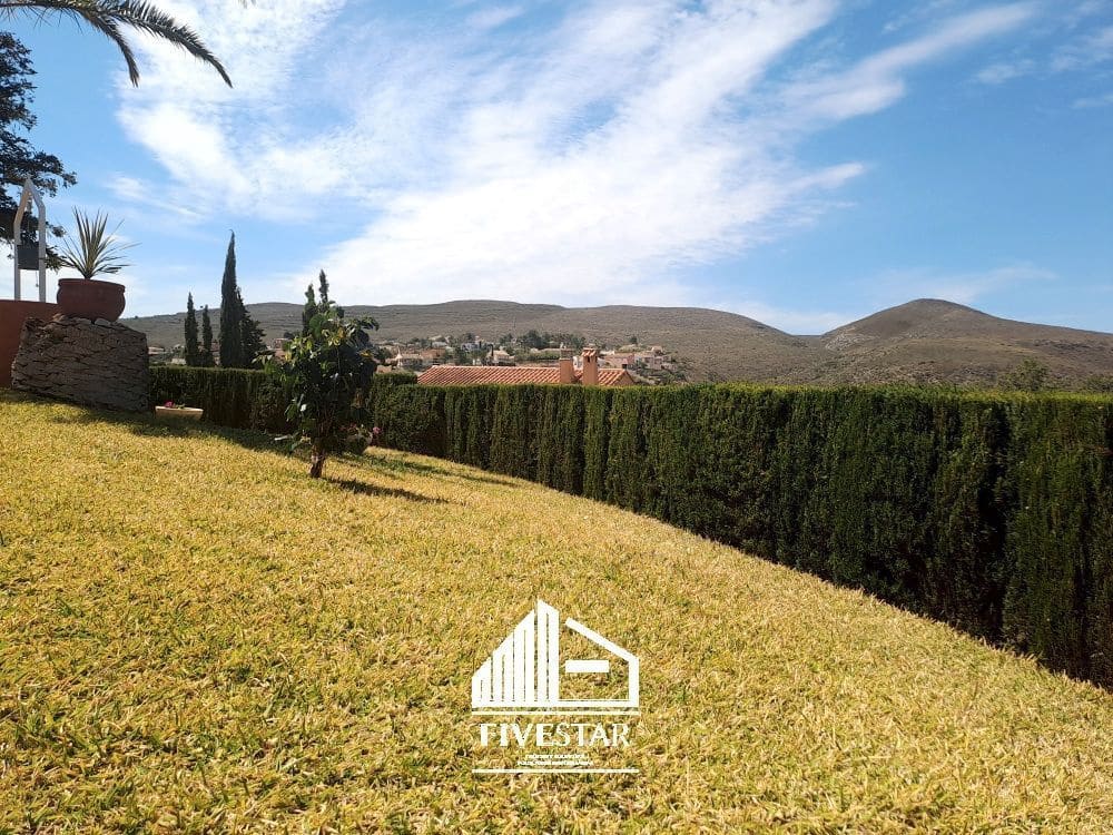 4 soveværelse Villa til salg i Turis med swimmingpool garage - € 315.000 (Ref: 8307841)