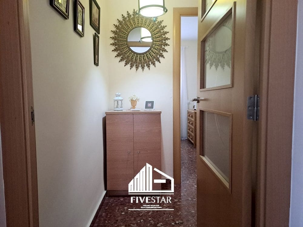 4 makuuhuone Huvila myytävänä paikassa Turis mukana uima-altaan 
autotalli - 315 000 € (Ref: 8307841)