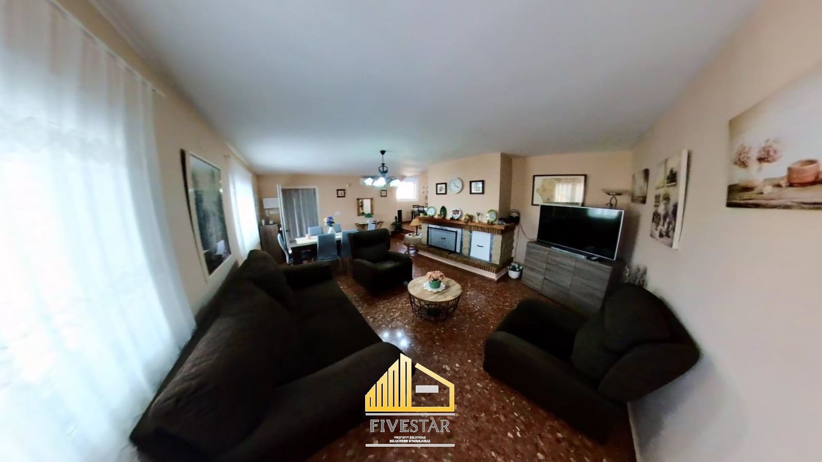 4 makuuhuone Huvila myytävänä paikassa Turis mukana uima-altaan 
autotalli - 315 000 € (Ref: 8307841)