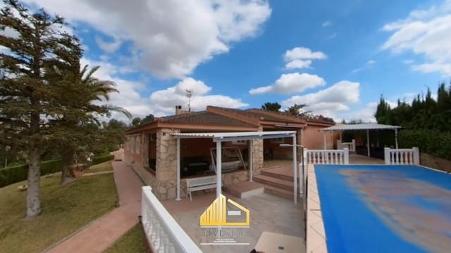 4 sypialnia Willa na sprzedaż w Turís z basenem garażem - 315 000 € (Ref: 8307841)