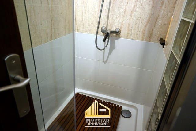 2 soveværelse Lejlighed til salg i El Pilar, Valencia by - € 340.000 (Ref: 8556589)