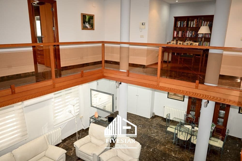 4 soveværelse Villa til salg i Villanueva de Castellon med garage - € 299.000 (Ref: 8658253)