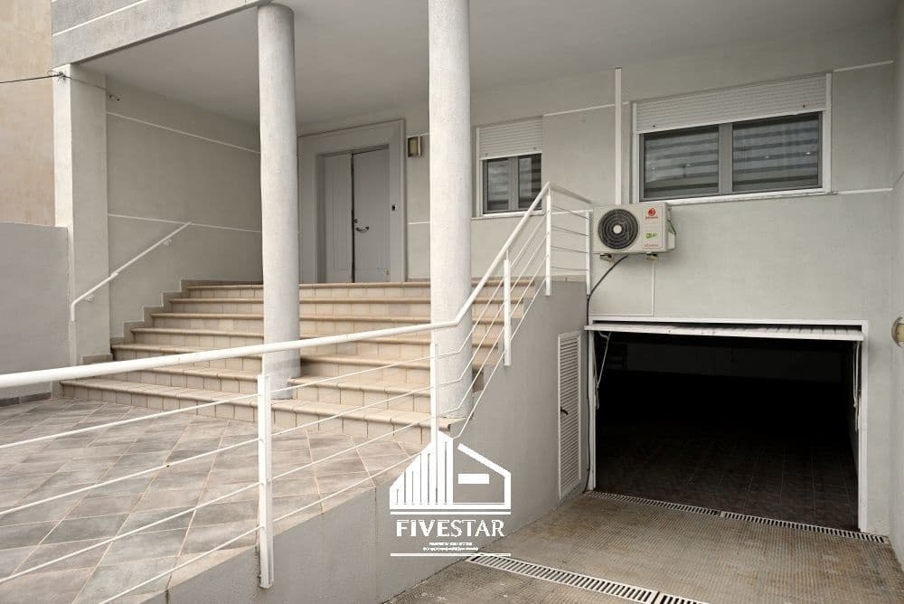 4 soveværelse Villa til salg i Villanueva de Castellon med garage - € 299.000 (Ref: 8658253)