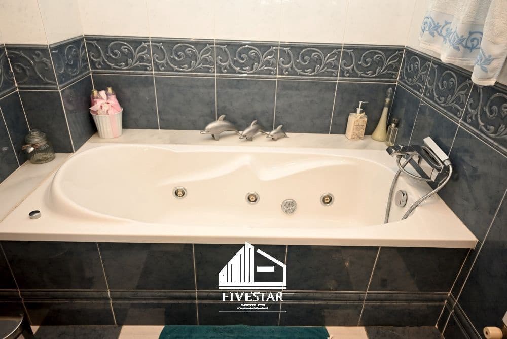 4 soveværelse Villa til salg i Villanueva de Castellon med garage - € 299.000 (Ref: 8658253)