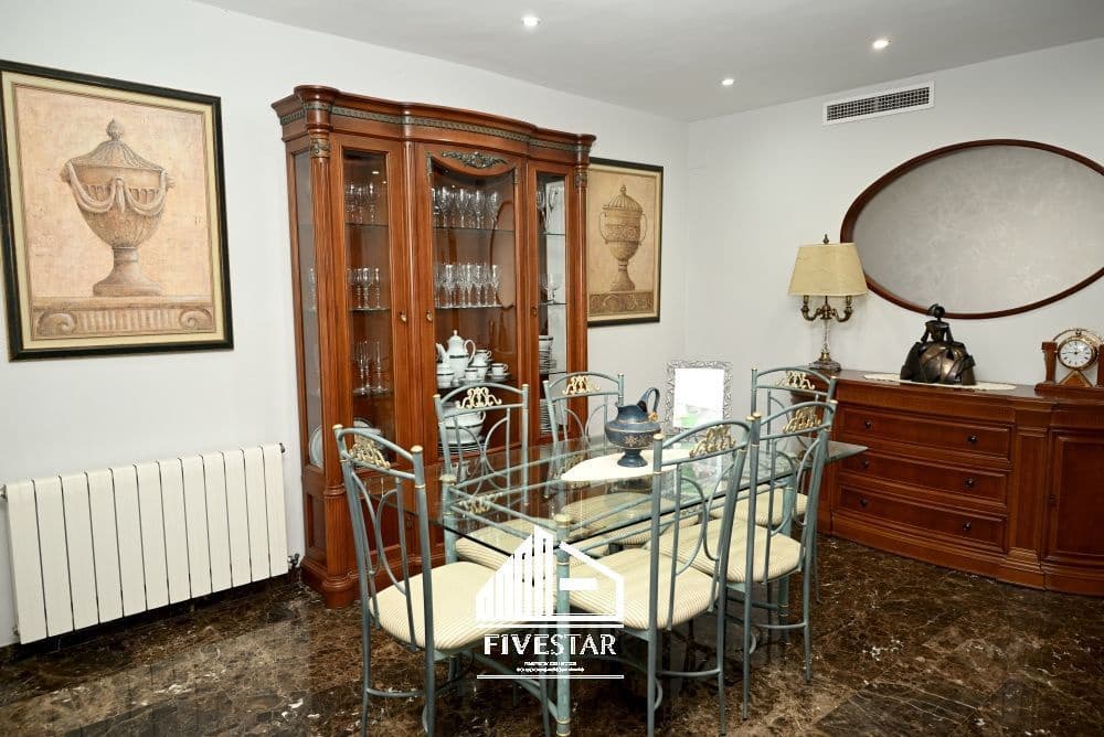 4 soveværelse Villa til salg i Villanueva de Castellon med garage - € 299.000 (Ref: 8658253)