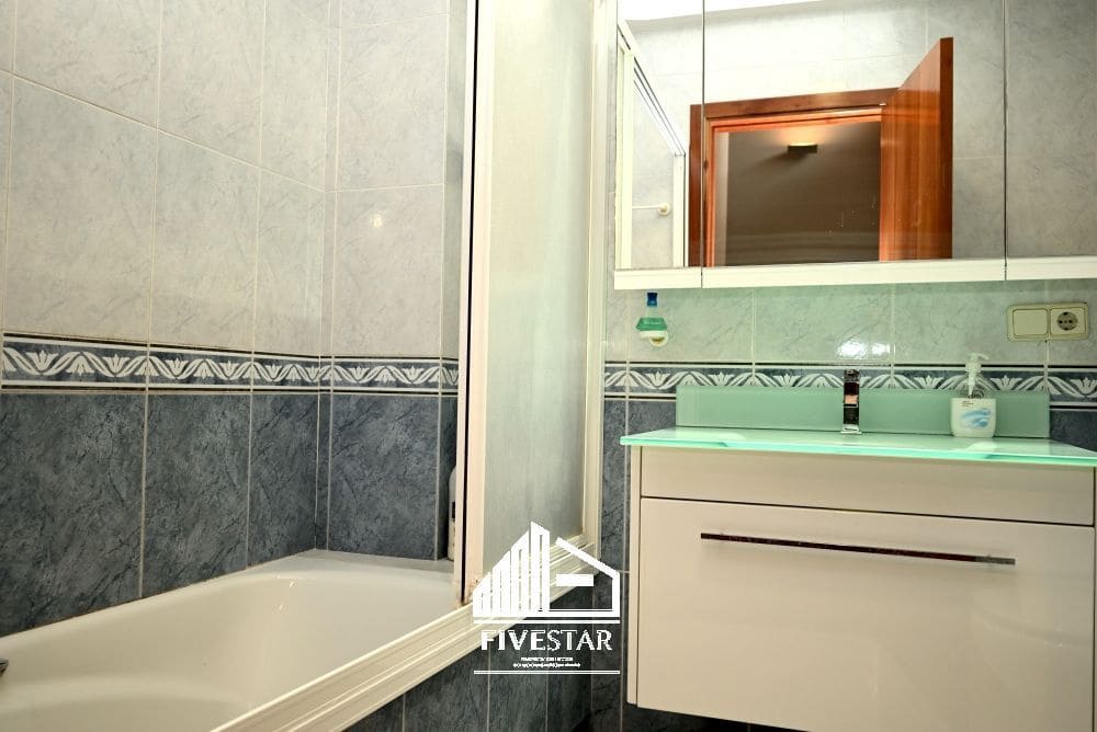 4 soveværelse Villa til salg i Villanueva de Castellon med garage - € 299.000 (Ref: 8658253)