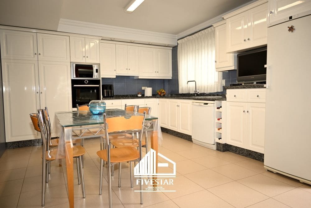 4 soveværelse Villa til salg i Villanueva de Castellon med garage - € 299.000 (Ref: 8658253)