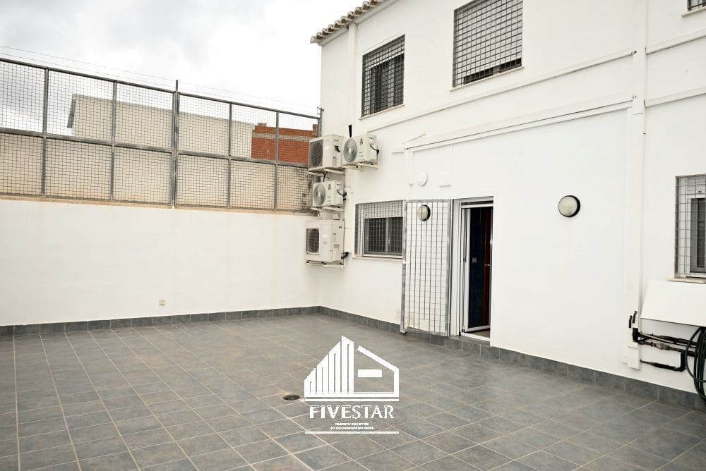 4 soveværelse Villa til salg i Villanueva de Castellon med garage - € 299.000 (Ref: 8658253)