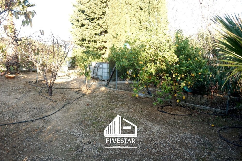 4 makuuhuone Huvila myytävänä paikassa Turis mukana uima-altaan 
autotalli - 260 000 € (Ref: 9041969)