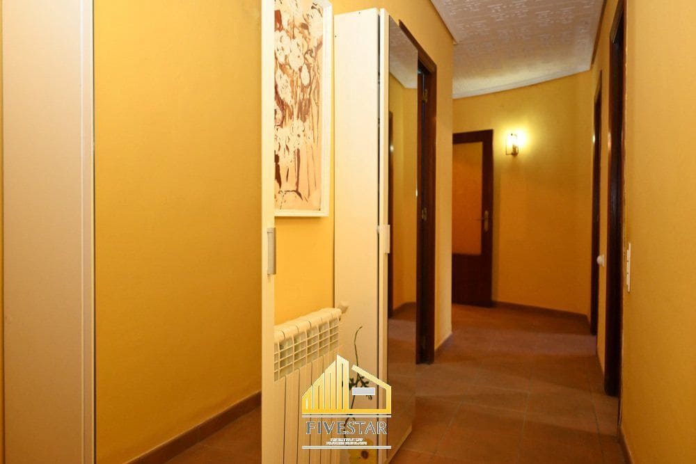 6 soveværelse Villa til salg i Montserrat med swimmingpool garage - € 480.000 (Ref: 9217002)