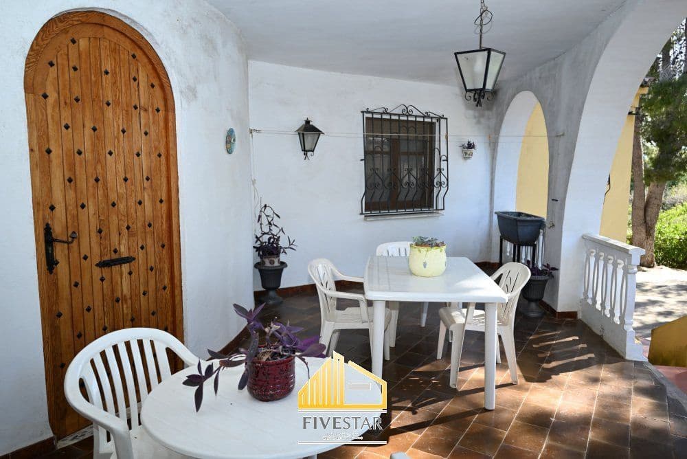 6 soveværelse Villa til salg i Montserrat med swimmingpool garage - € 480.000 (Ref: 9217002)