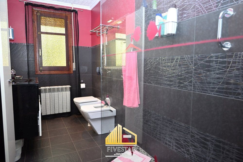 6 soveværelse Villa til salg i Montserrat med swimmingpool garage - € 480.000 (Ref: 9217002)