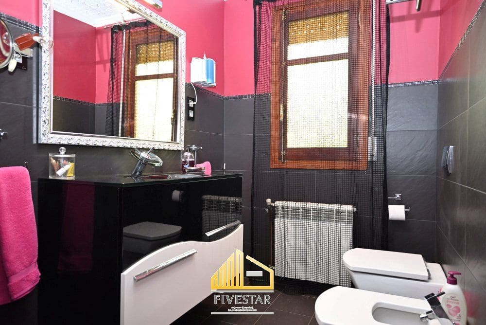 6 soveværelse Villa til salg i Montserrat med swimmingpool garage - € 480.000 (Ref: 9217002)