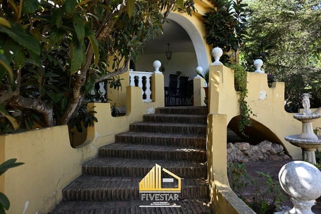 6 soveværelse Villa til salg i Montserrat med swimmingpool garage - € 480.000 (Ref: 9217002)