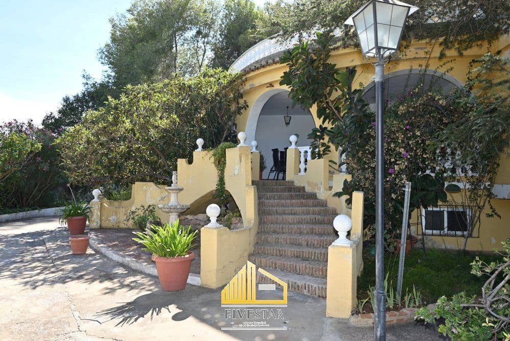 6 soveværelse Villa til salg i Montserrat med swimmingpool garage - € 480.000 (Ref: 9217002)