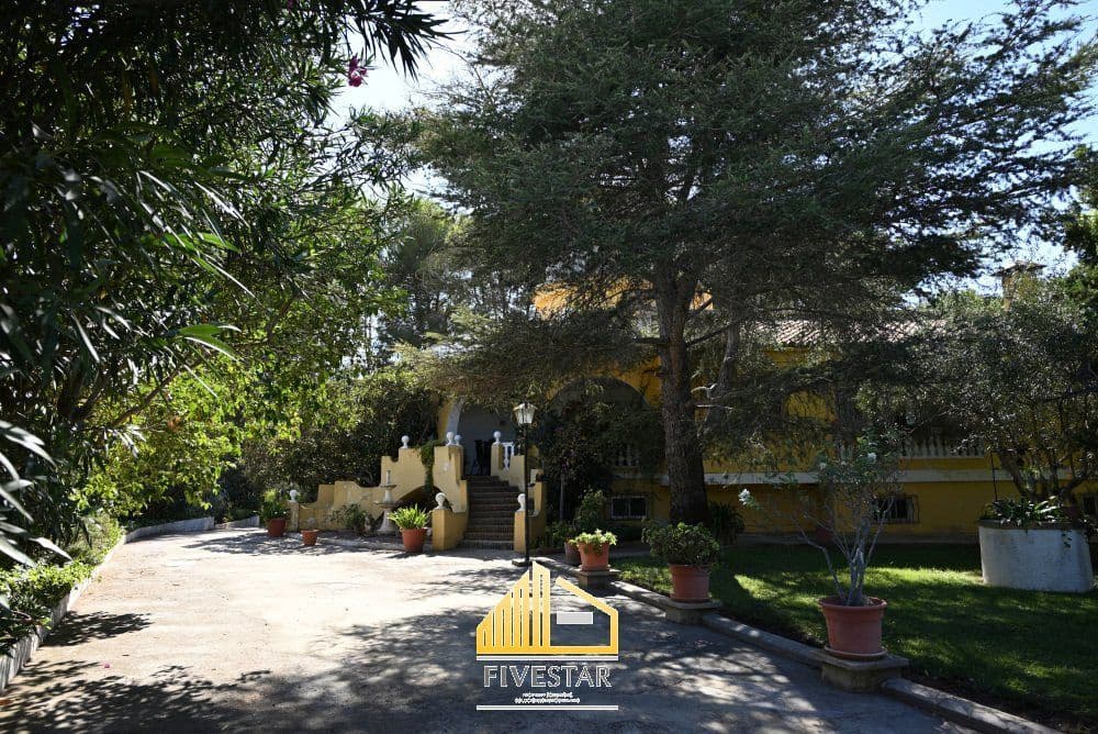 6 soveværelse Villa til salg i Montserrat med swimmingpool garage - € 480.000 (Ref: 9217002)