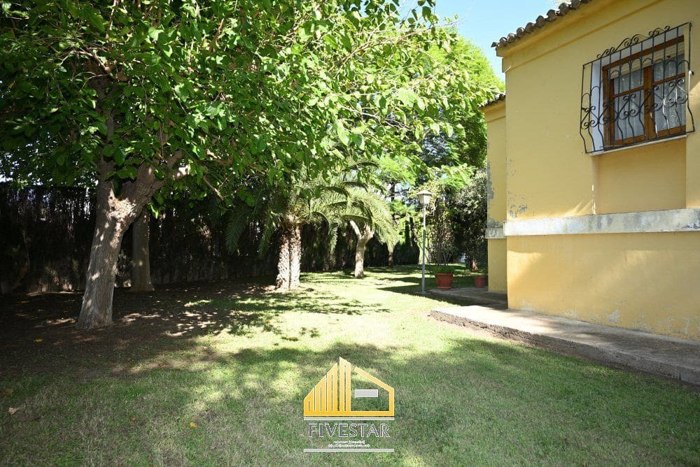 6 soveværelse Villa til salg i Montserrat med swimmingpool garage - € 480.000 (Ref: 9217002)