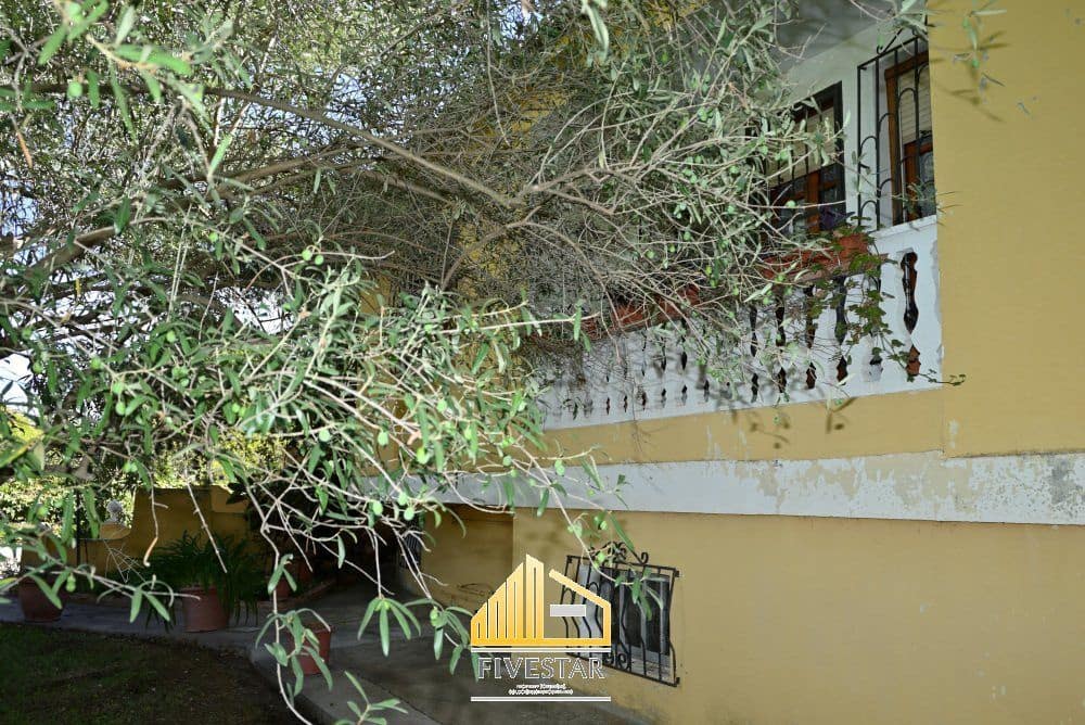 6 soveværelse Villa til salg i Montserrat med swimmingpool garage - € 480.000 (Ref: 9217002)