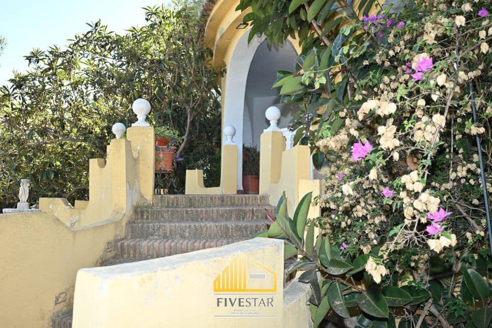 6 soveværelse Villa til salg i Montserrat med swimmingpool garage - € 480.000 (Ref: 9217002)