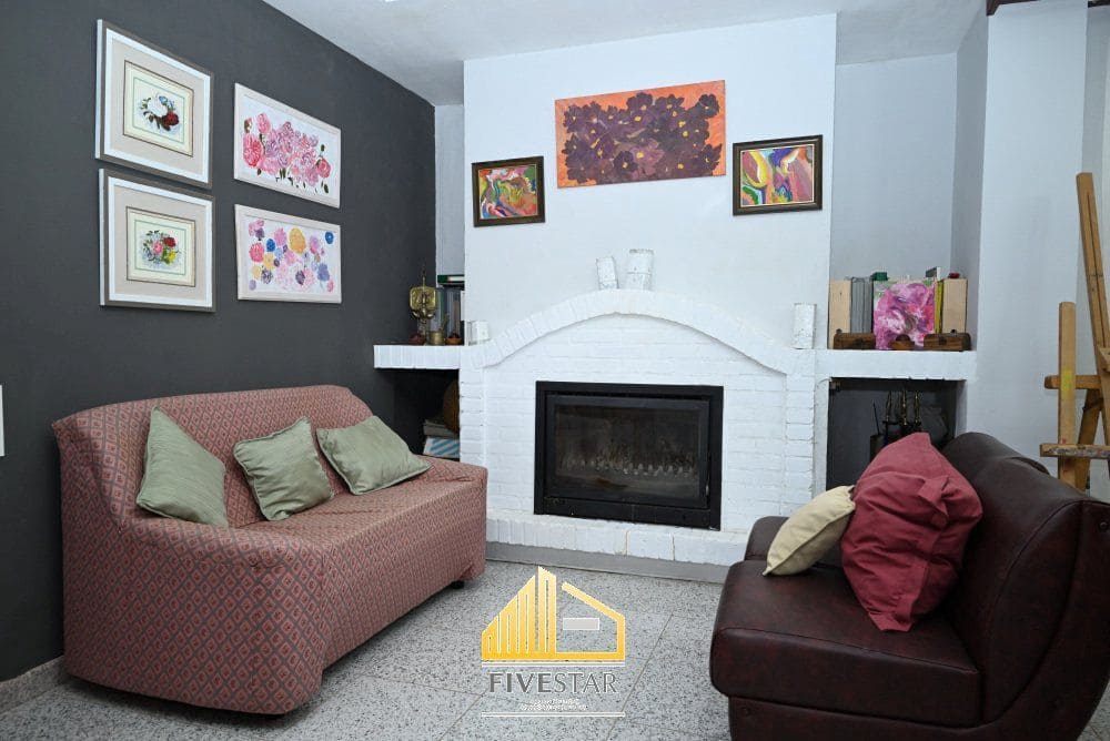 6 soveværelse Villa til salg i Montserrat med swimmingpool garage - € 480.000 (Ref: 9217002)