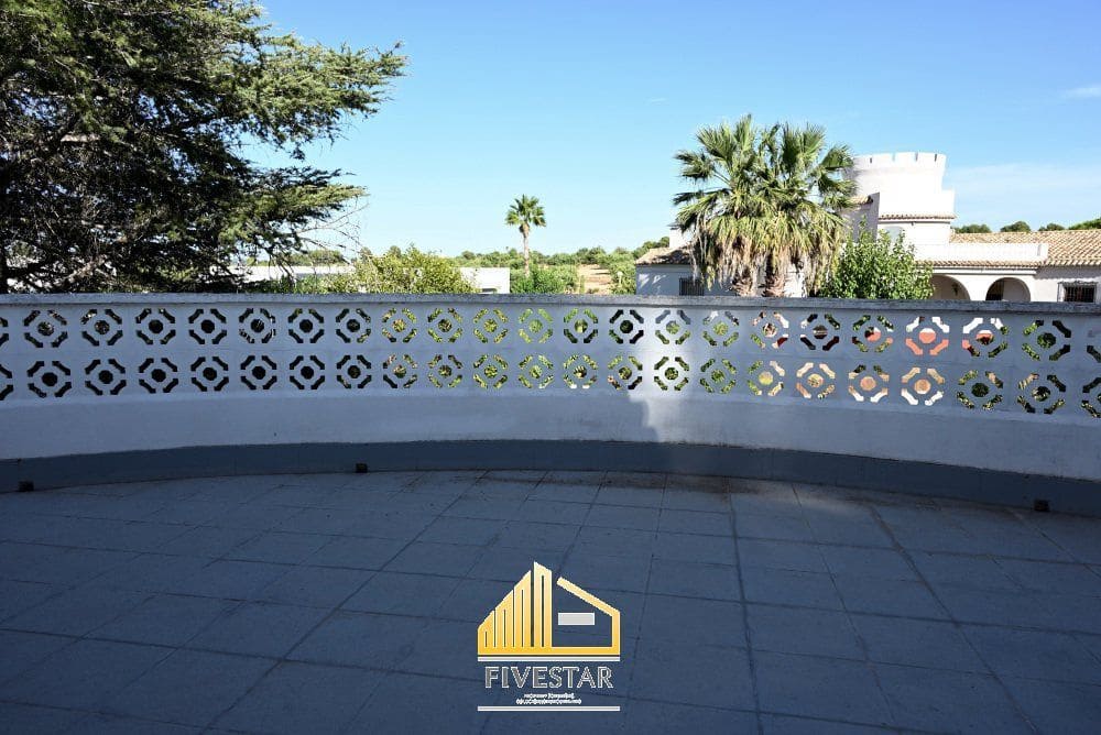 6 soveværelse Villa til salg i Montserrat med swimmingpool garage - € 480.000 (Ref: 9217002)