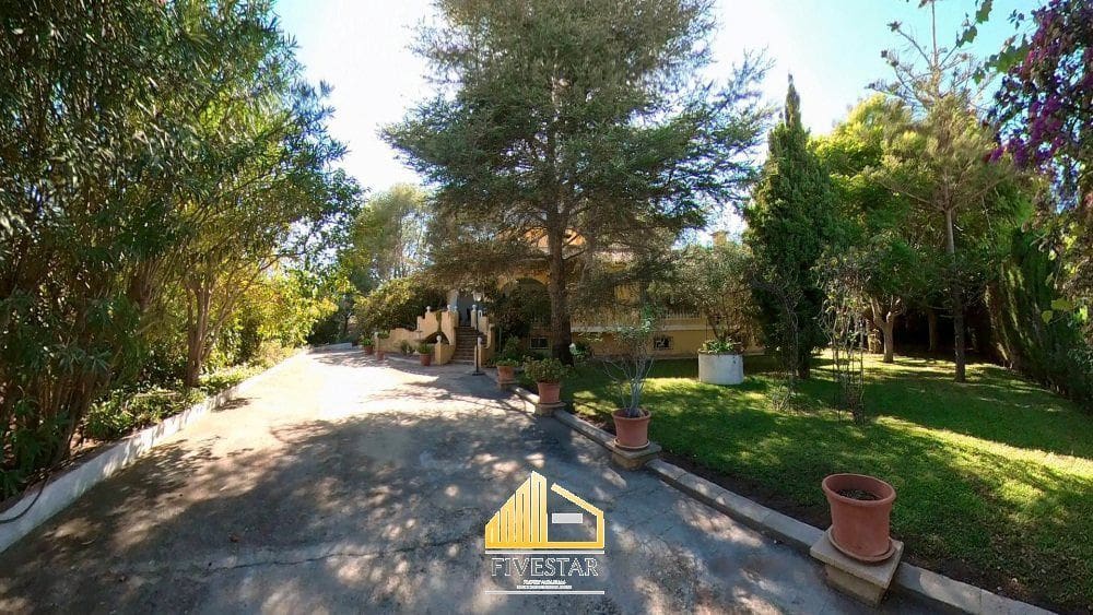 6 soveværelse Villa til salg i Montserrat med swimmingpool garage - € 480.000 (Ref: 9217002)