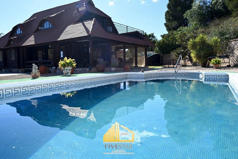 3 soveværelse Villa til salg i Montroy med swimmingpool - € 270.000 (Ref: 9410512)