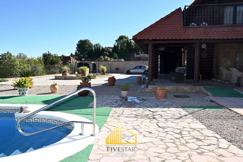 3 soveværelse Villa til salg i Montroy med swimmingpool - € 270.000 (Ref: 9410512)