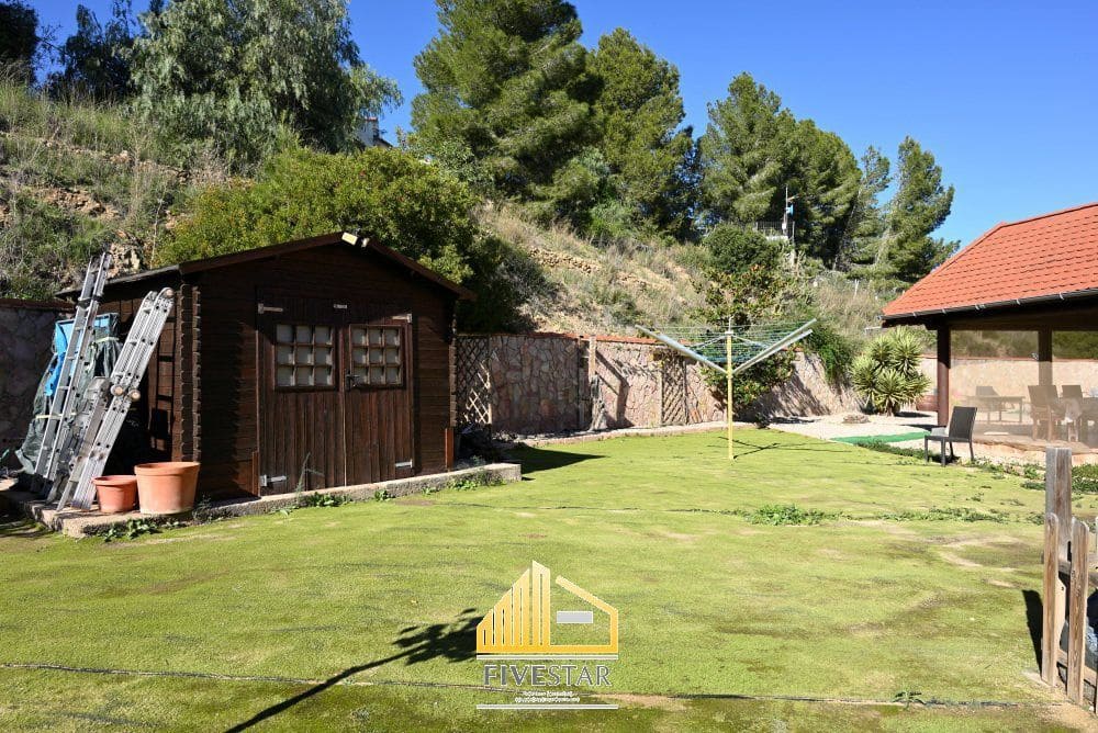 3 soveværelse Villa til salg i Montroy med swimmingpool - € 270.000 (Ref: 9410512)