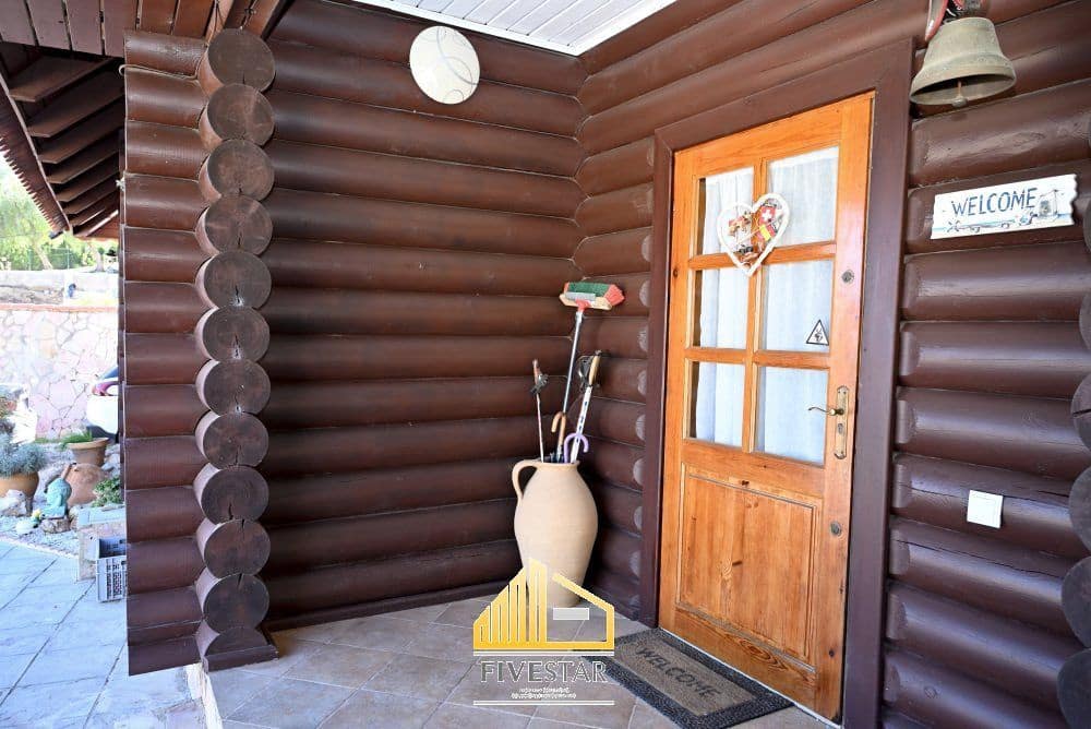 3 soveværelse Villa til salg i Montroy med swimmingpool - € 270.000 (Ref: 9410512)