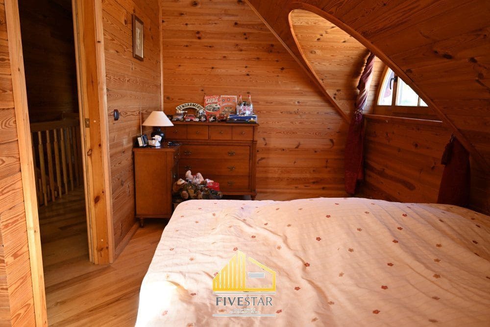 3 soveværelse Villa til salg i Montroy med swimmingpool - € 270.000 (Ref: 9410512)