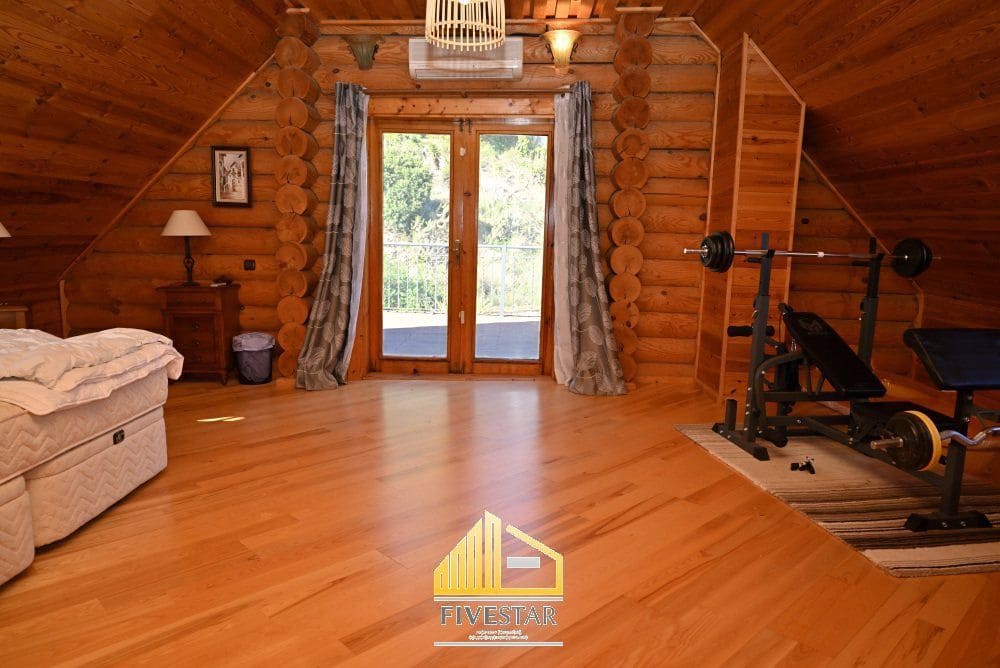 3 soveværelse Villa til salg i Montroy med swimmingpool - € 270.000 (Ref: 9410512)