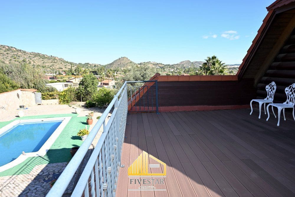 3 soveværelse Villa til salg i Montroy med swimmingpool - € 270.000 (Ref: 9410512)