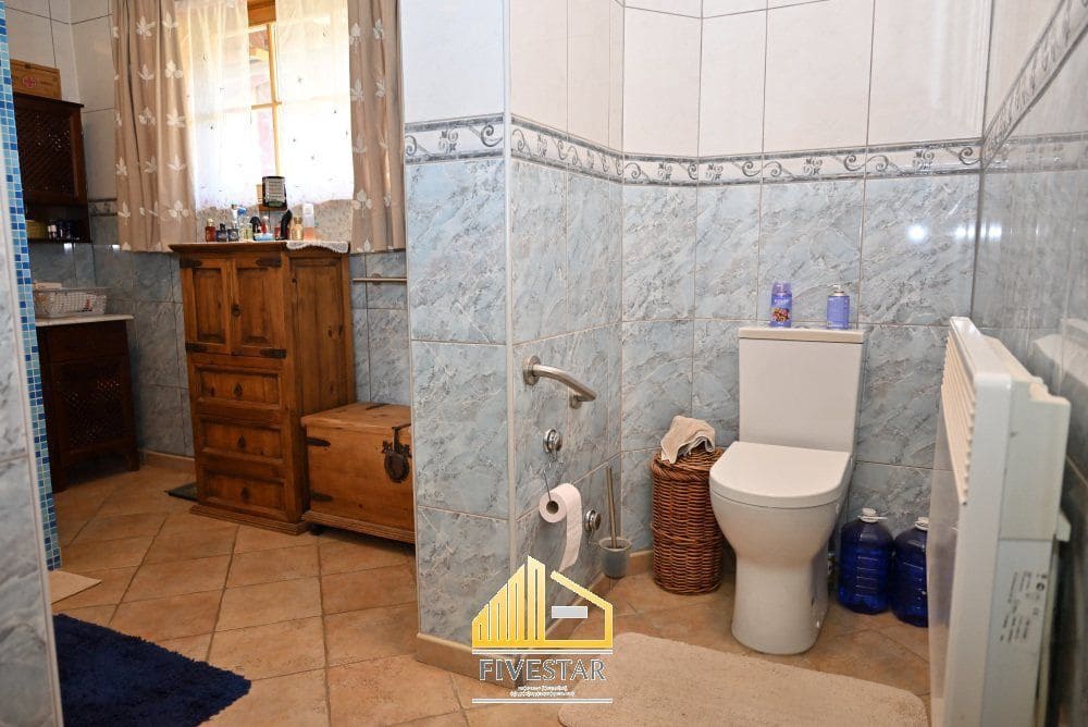 3 soveværelse Villa til salg i Montroy med swimmingpool - € 270.000 (Ref: 9410512)