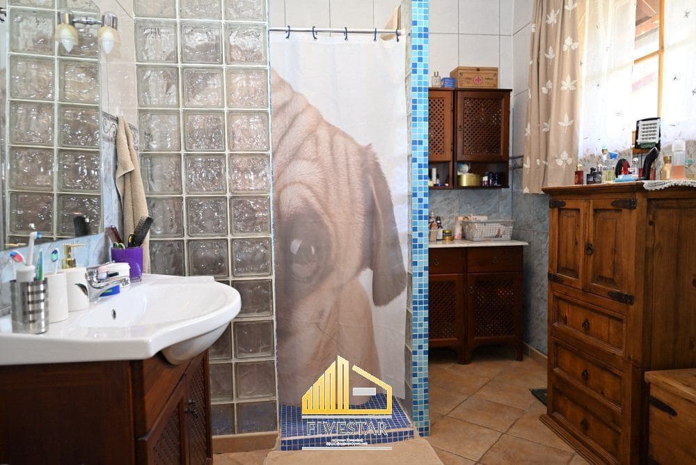 3 soveværelse Villa til salg i Montroy med swimmingpool - € 270.000 (Ref: 9410512)