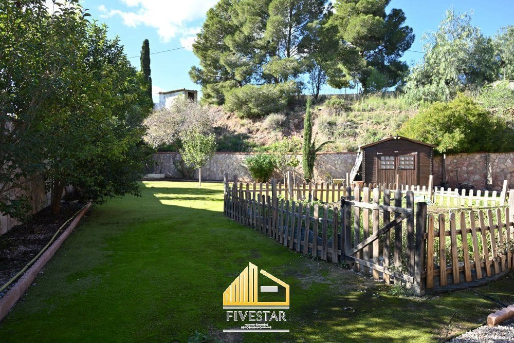 3 soveværelse Villa til salg i Montroy med swimmingpool - € 270.000 (Ref: 9410512)