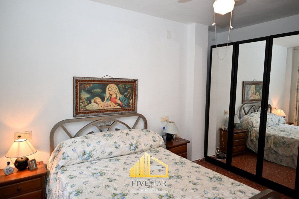 4 soverom Villa til salgs i Montserrat med svømmebasseng garasje - € 399 900 (Ref: 9455821)